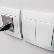 Pros and Cons of USB Outlets